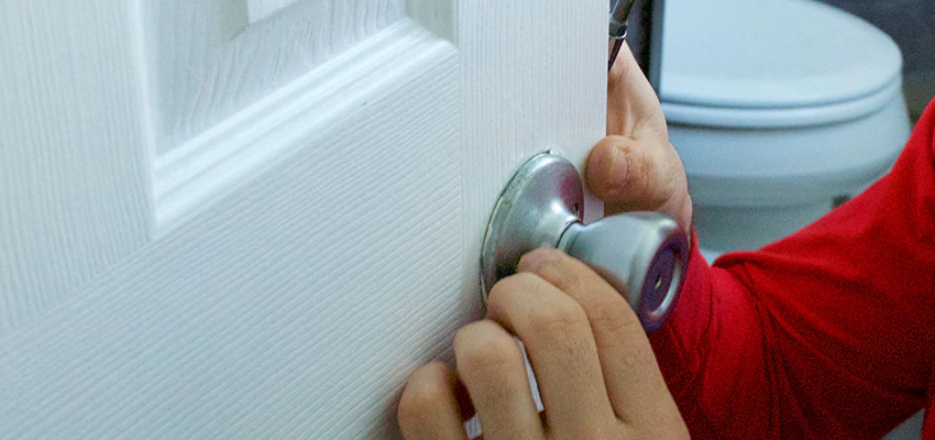 Vintage Door Knob Replacement in Livingston, CA